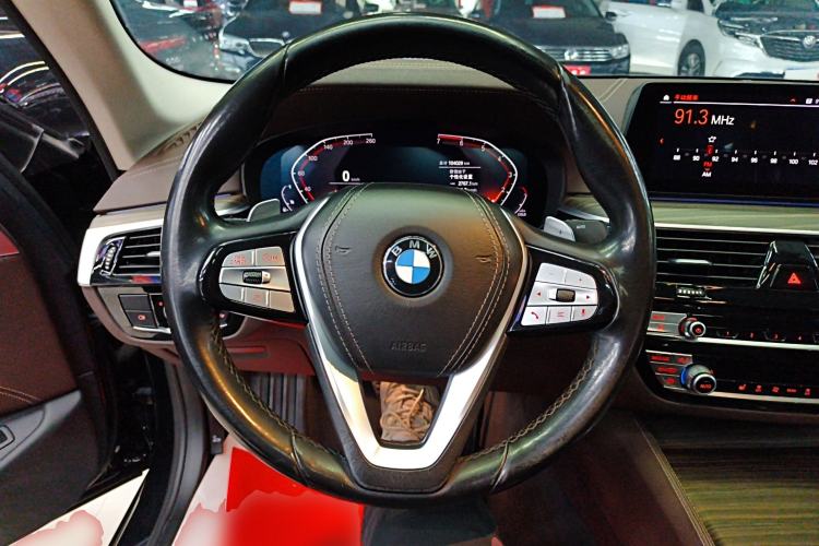 Used BMW 5 Series 2020 530Li xDrive Luxury Package Steering Wheel