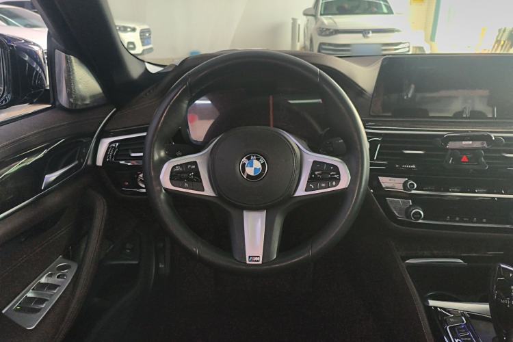 Used BMW 5 Series 2020 525Li M Sport Package Steering Wheel