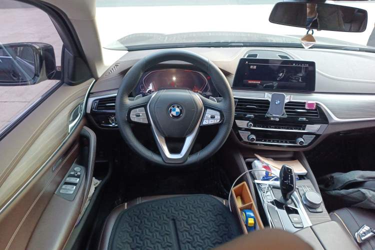 Used BMW 5 Series 2020 530Li Leading Edition Luxury Package Steering Wheel