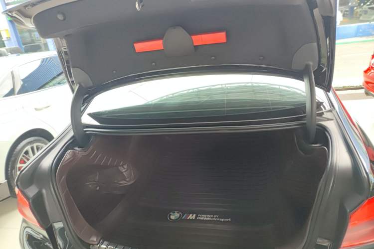 Used BMW 5 Series 2020 530Li Leading Edition Luxury Package Trunk
