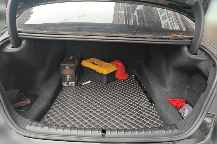 Used BMW 5 Series 2020 525Li M Sport Package Trunk