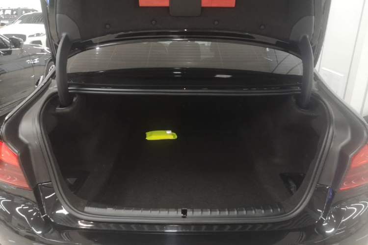 Used BMW 5 Series 2020 530Li Luxury Edition Premium Package Trunk