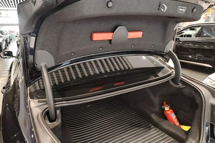 Used BMW 5 Series 2020 525Li M Sport Package Trunk