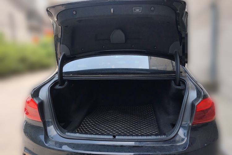 Used BMW 5 Series 2020 530Li Leading Model M Sport Package Trunk