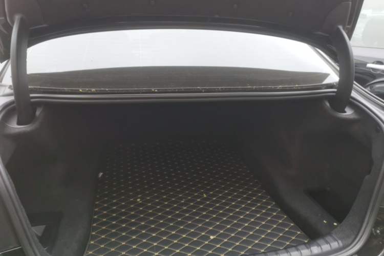 Used BMW 5 Series 2020 530Li Leading Edition Luxury Package Trunk
