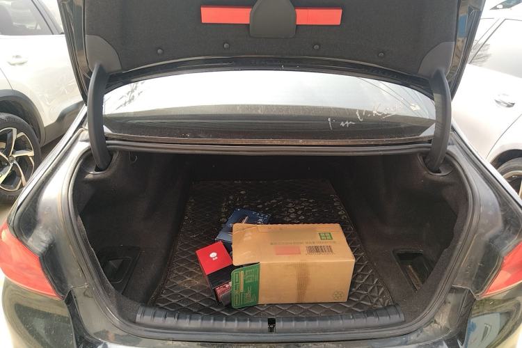 Used BMW 5 Series 2020 525Li M Sport Package Trunk
