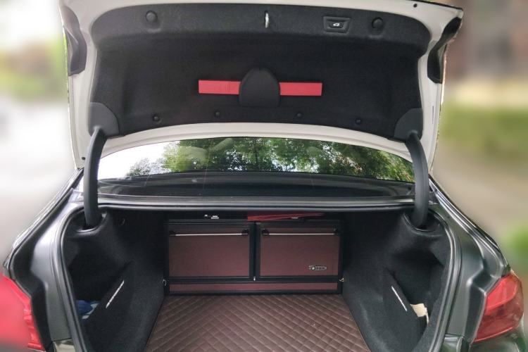Used BMW 5 Series 2020 530Li xDrive Luxury Package Trunk