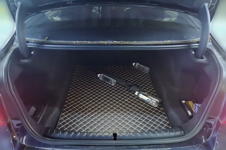 Used BMW 5 Series 2020 530Li Leading Model M Sport Package Trunk