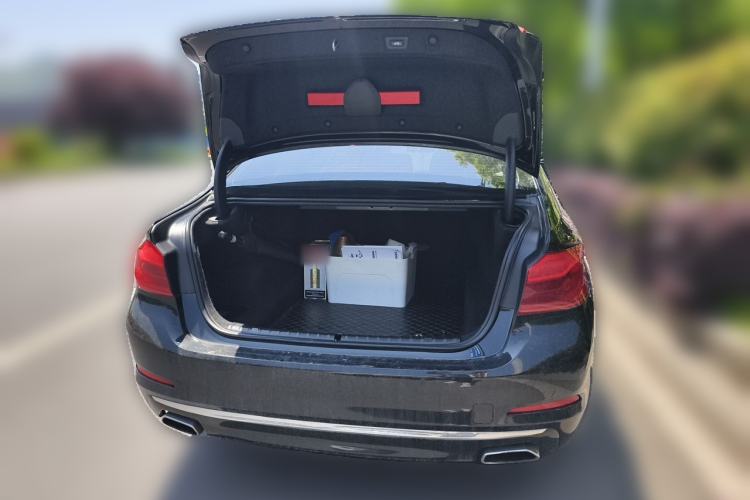 Used BMW 5 Series 2020 530Li Leading Edition Luxury Package Trunk