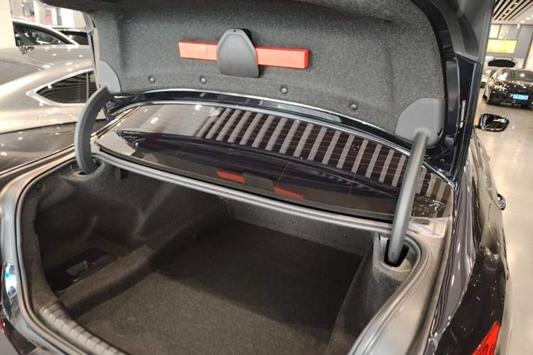 Used BMW 5 Series 2020 525Li M Sport Package Trunk