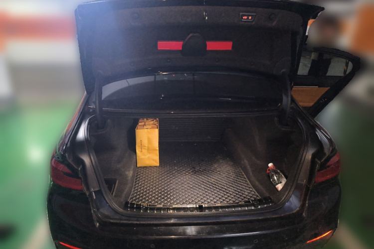 Used BMW 5 Series 2020 530Li Luxury Edition M Sport Package Trunk