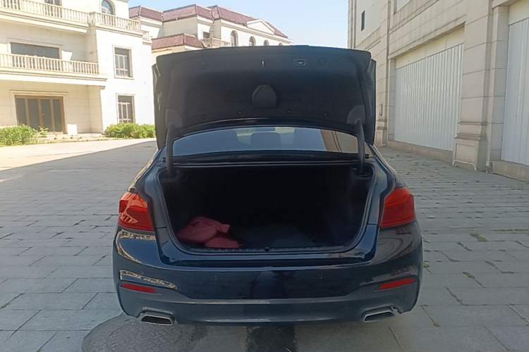Used BMW 5 Series 2020 530Li Leading Model M Sport Package Trunk