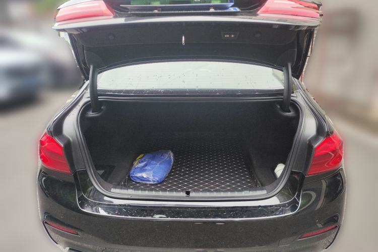Used BMW 5 Series 2020 530Li Executive M Sport Package Trunk