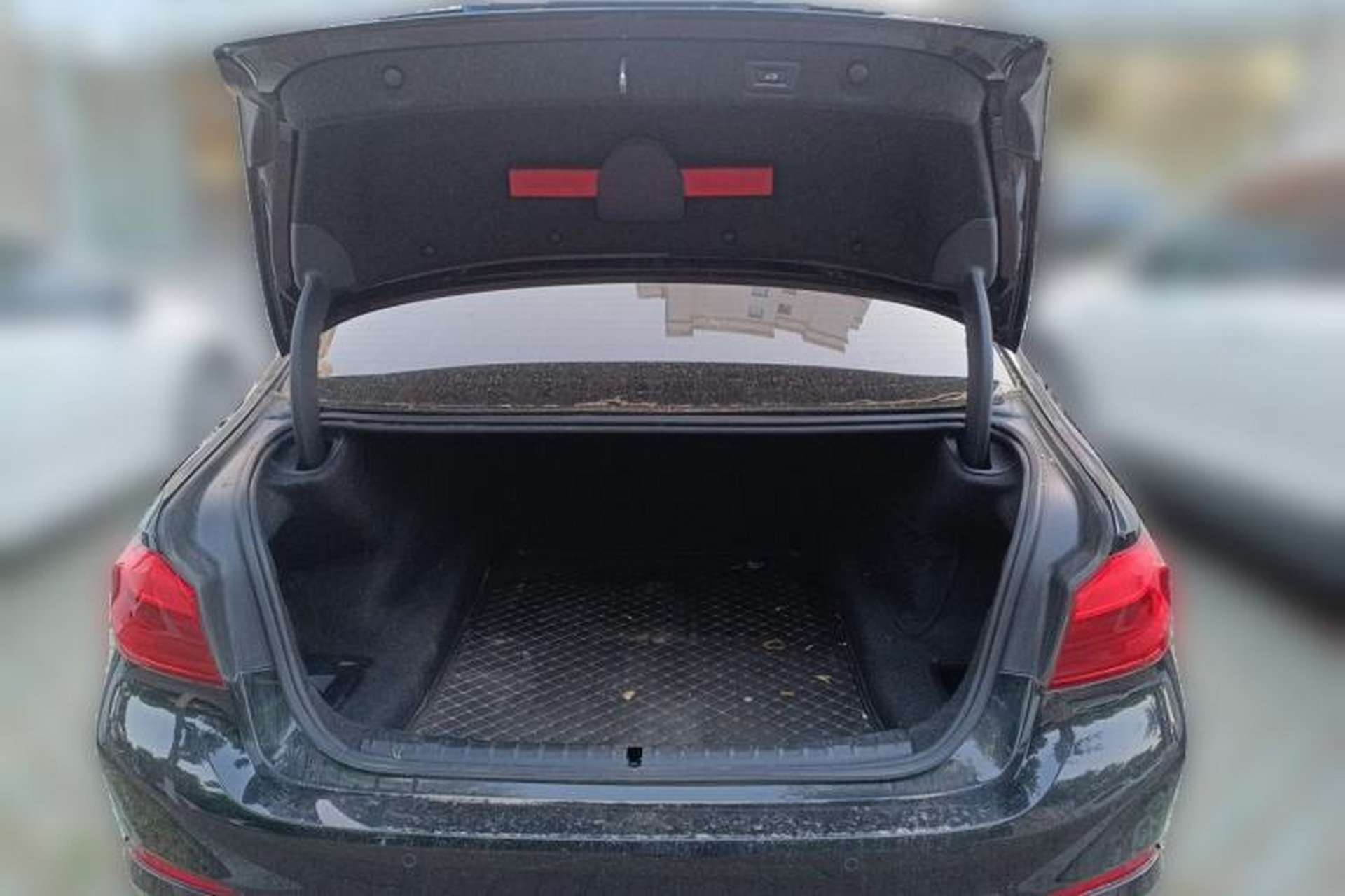 Used BMW 5 Series 2020 530Li xDrive Luxury Package Trunk