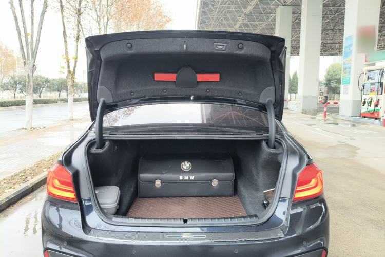 Used BMW 5 Series 2020 530Li Leading Model M Sport Package Trunk