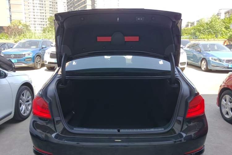 Used BMW 5 Series 2020 530Li Luxury Edition Premium Package Trunk