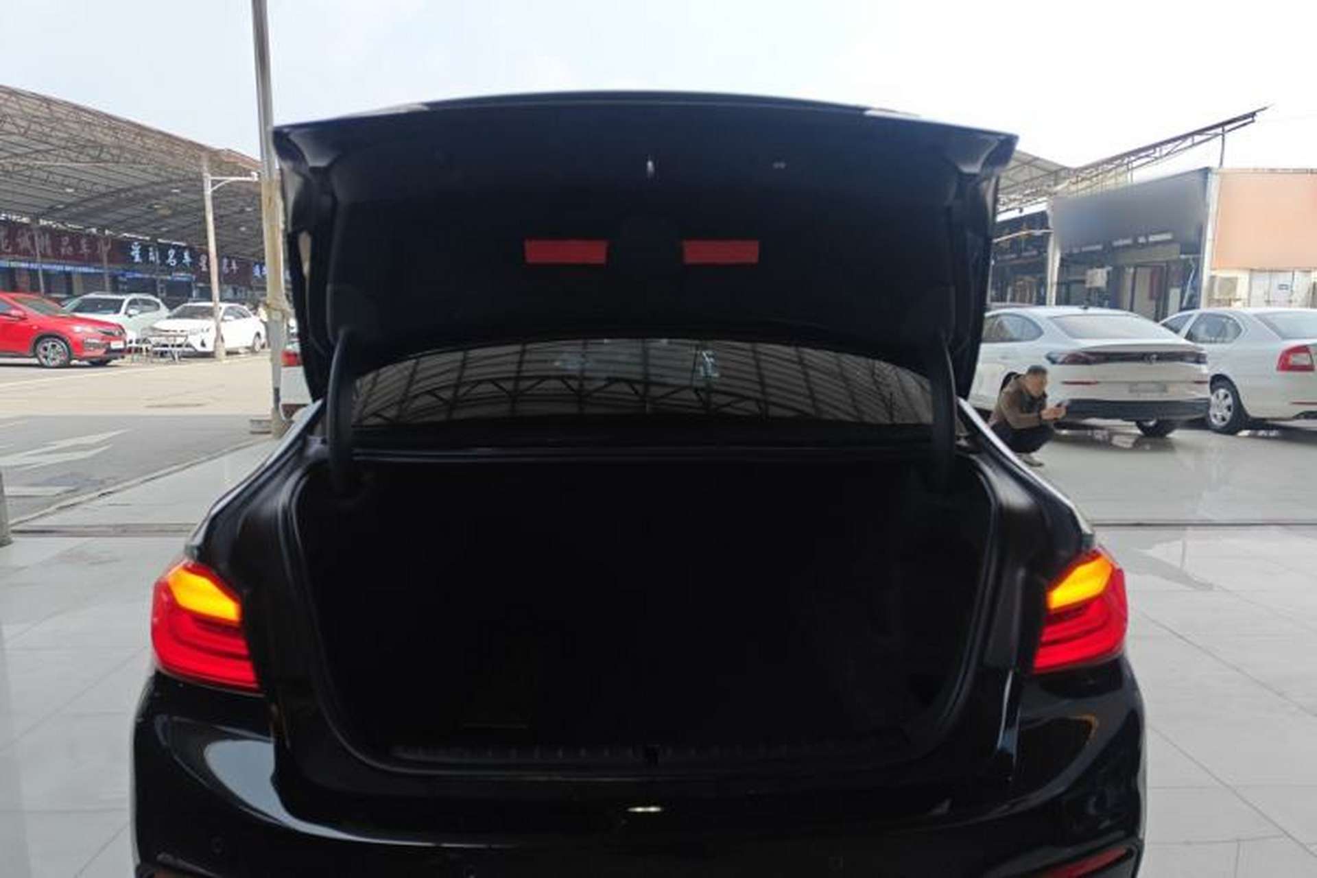 Used BMW 5 Series 2020 525Li M Sport Package Trunk