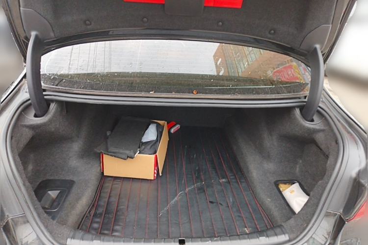 Used BMW 5 Series 2020 530Li Leading Model M Sport Package Trunk