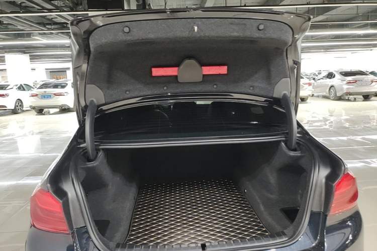 Used BMW 5 Series 2020 525i M Sport Package Trunk