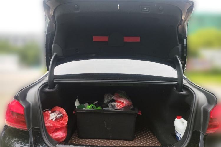 Used BMW 5 Series 2020 525Li M Sport Package Trunk