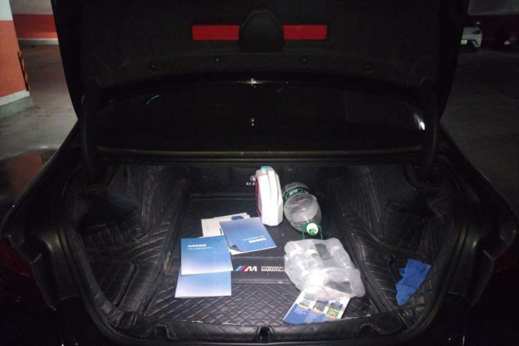 Used BMW 5 Series 2020 525Li M Sport Package Trunk