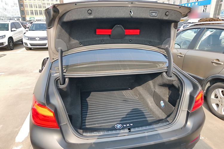 Used BMW 5 Series 2020 525Li Luxury Package Trunk