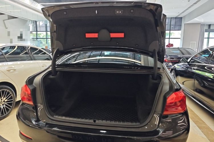 Used BMW 5 Series 2020 530Li Executive Luxury Package Trunk