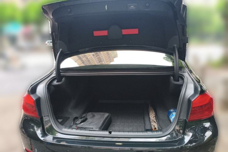 Used BMW 5 Series 2020 530Li Leading Edition Luxury Package Trunk