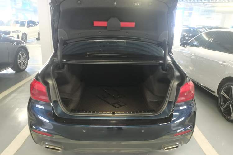 Used BMW 5 Series 2020 530Li Luxury Edition M Sport Package Trunk