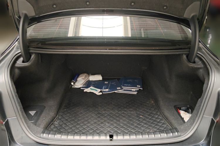 Used BMW 5 Series 2020 530Li Leading Model M Sport Package Trunk