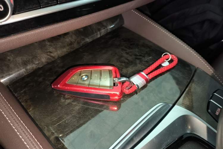 Used BMW 5 Series 2020 525Li M Sport Package Vehicle Key