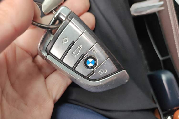Used BMW 5 Series 2020 525Li M Sport Package Vehicle Key