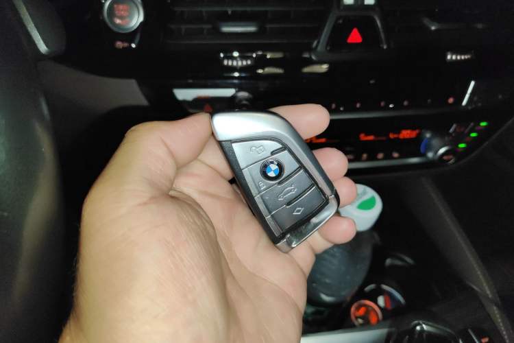 Used BMW 5 Series 2020 530Li Leading Edition Luxury Package Vehicle Key