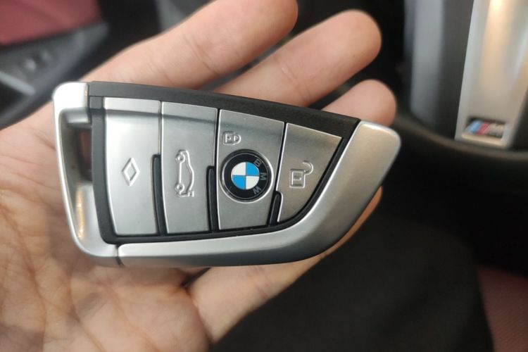 Used BMW 5 Series 2020 530Li Luxury Edition M Sport Package Vehicle Key