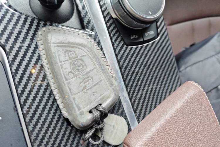 Used BMW 5 Series 2020 525Li M Sport Package Vehicle Key