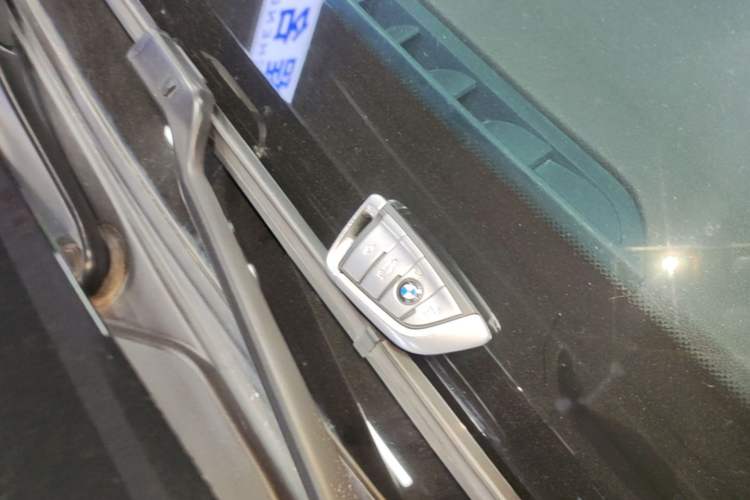 Used BMW 5 Series 2020 530Li Leading Edition Luxury Package Vehicle Key