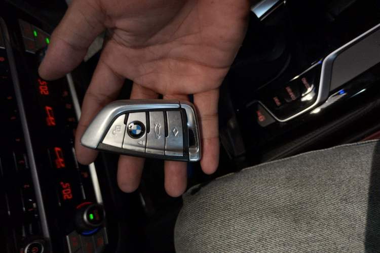 Used BMW 5 Series 2020 530Li Leading Model M Sport Package Vehicle Key