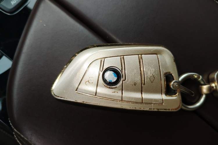 Used BMW 5 Series 2020 530Li Leading Edition Luxury Package Vehicle Key