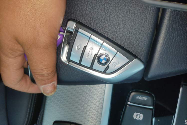 Used BMW 5 Series 2020 525i M Sport Package Vehicle Key