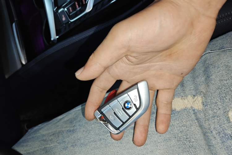 Used BMW 5 Series 2020 525i M Sport Package Vehicle Key