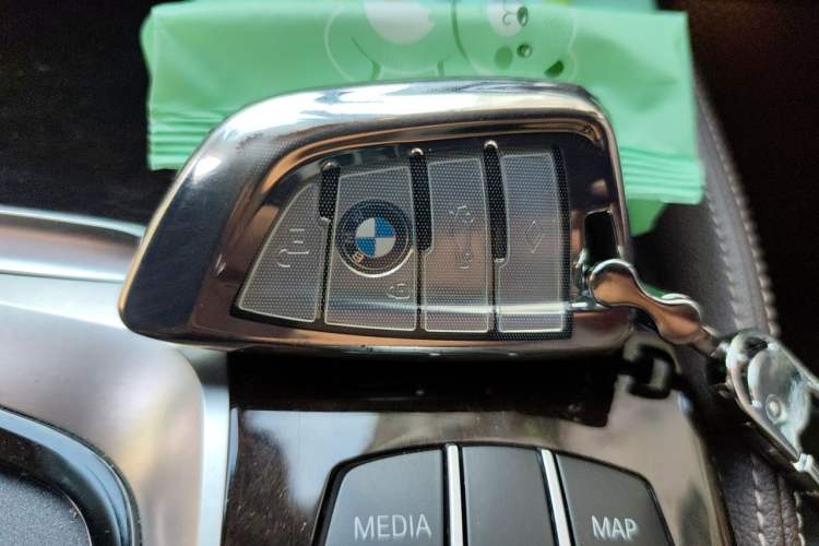 Used BMW 5 Series 2020 525Li Luxury Package Vehicle Key