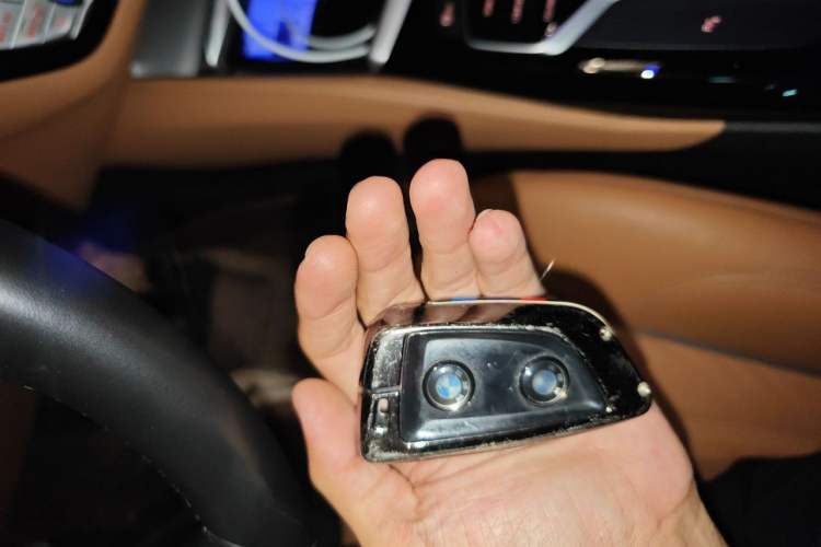 Used BMW 5 Series 2020 525i M Sport Package Vehicle Key