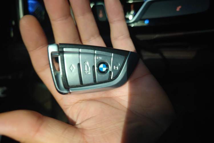 Used BMW 5 Series 2020 525Li M Sport Package Vehicle Key