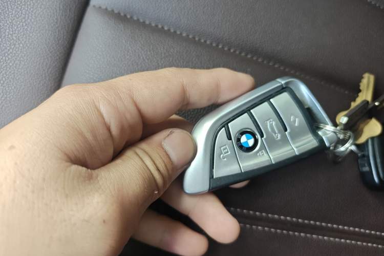 Used BMW 5 Series 2020 525Li Luxury Package Vehicle Key