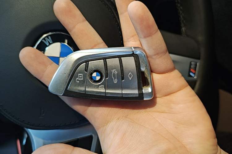 Used BMW 5 Series 2020 525Li M Sport Package Vehicle Key