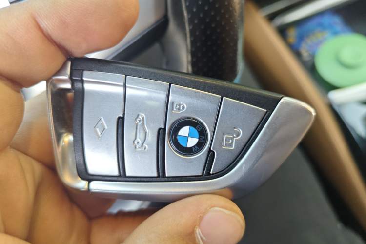 Used BMW 5 Series 2020 530Li Leading Model M Sport Package Vehicle Key
