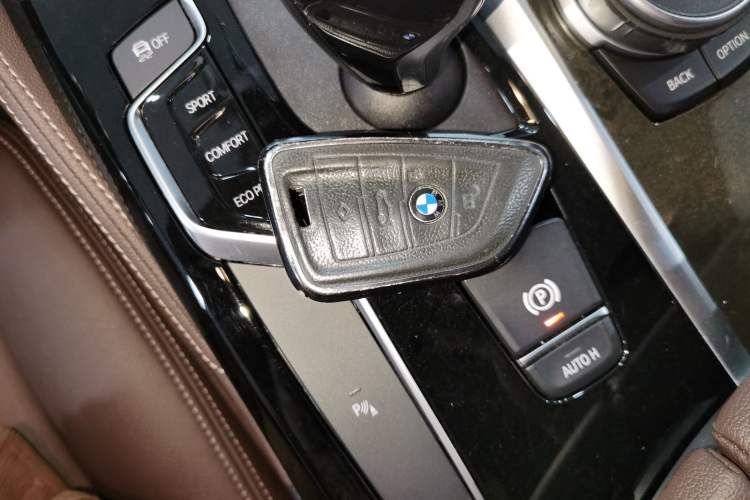 Used BMW 5 Series 2020 525Li M Sport Package Vehicle Key