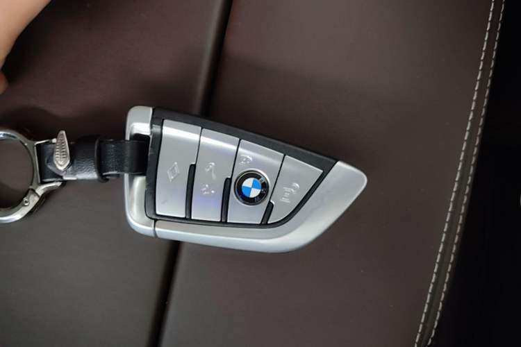 Used BMW 5 Series 2020 530Li Luxury Edition Premium Package Vehicle Key