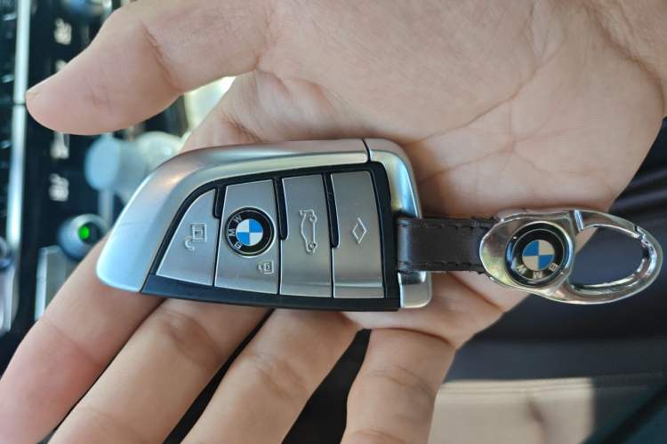 Used BMW 5 Series 2020 525Li Luxury Package Vehicle Key