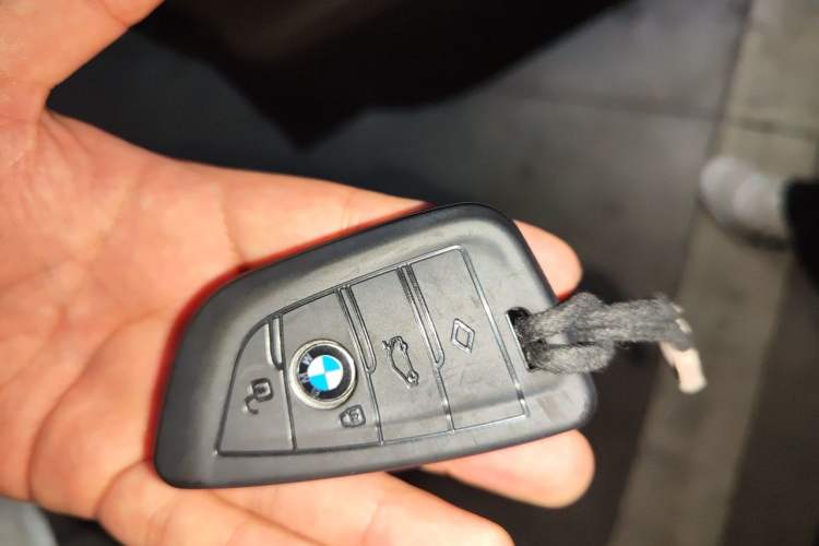 Used BMW 5 Series 2020 525Li M Sport Package Vehicle Key